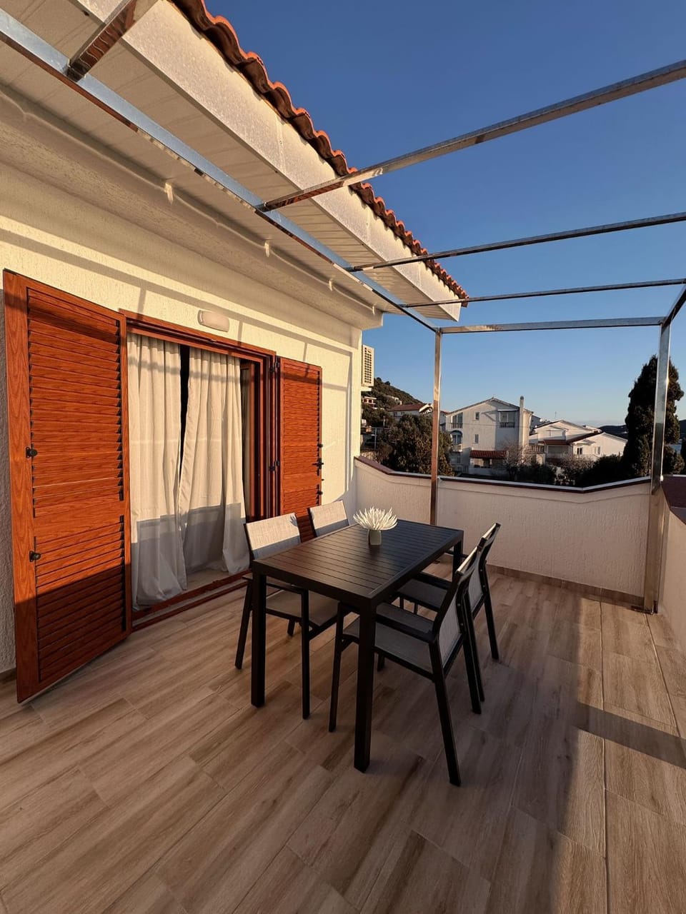 View (from property/room), Balcony/Terrace, Seating area