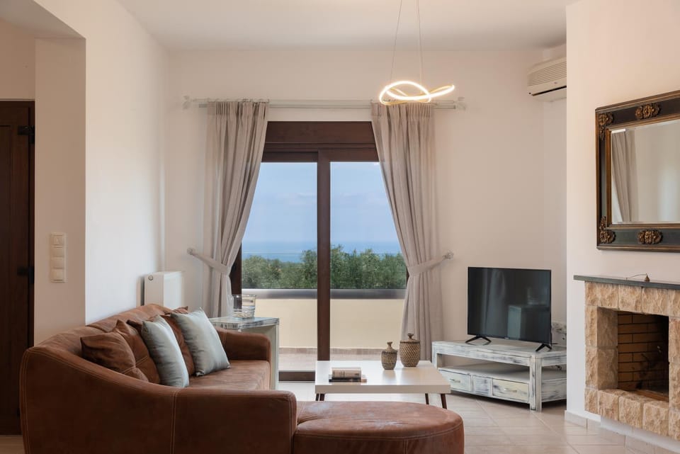 TV and multimedia, Living room, Seating area, Mountain view, Sea view