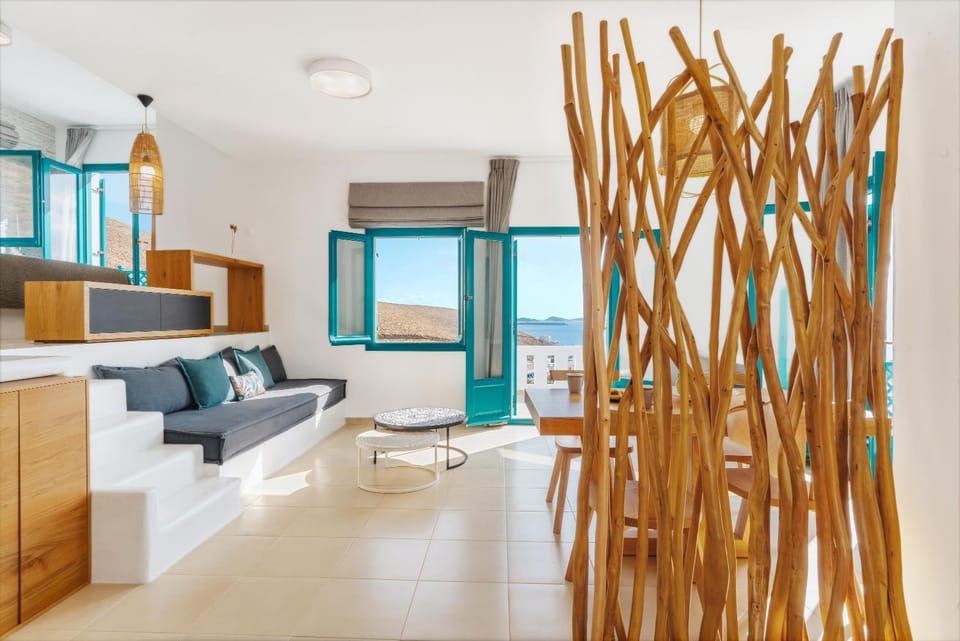 Balcony/Terrace, Living room, Photo of the whole room, Seating area