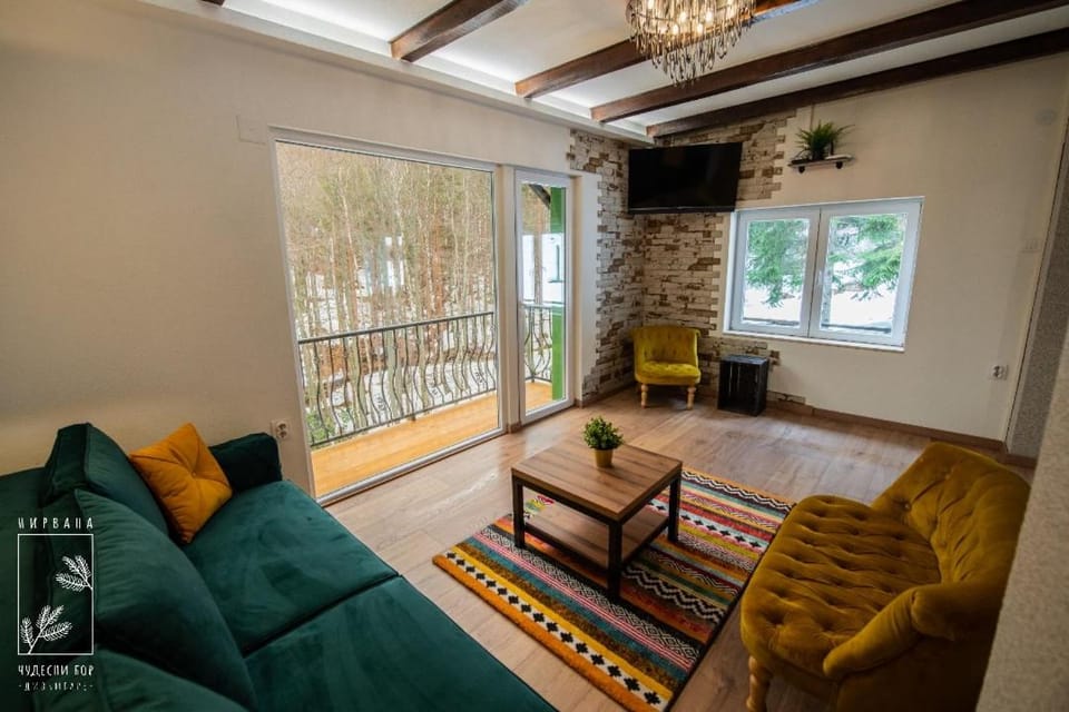 View (from property/room), Balcony/Terrace, Living room