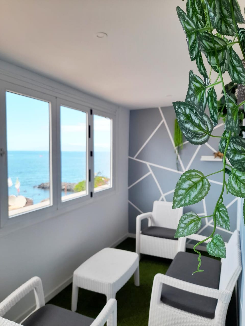 Living room, Sea view