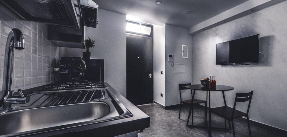 TV and multimedia, Kitchen or kitchenette, Dining area