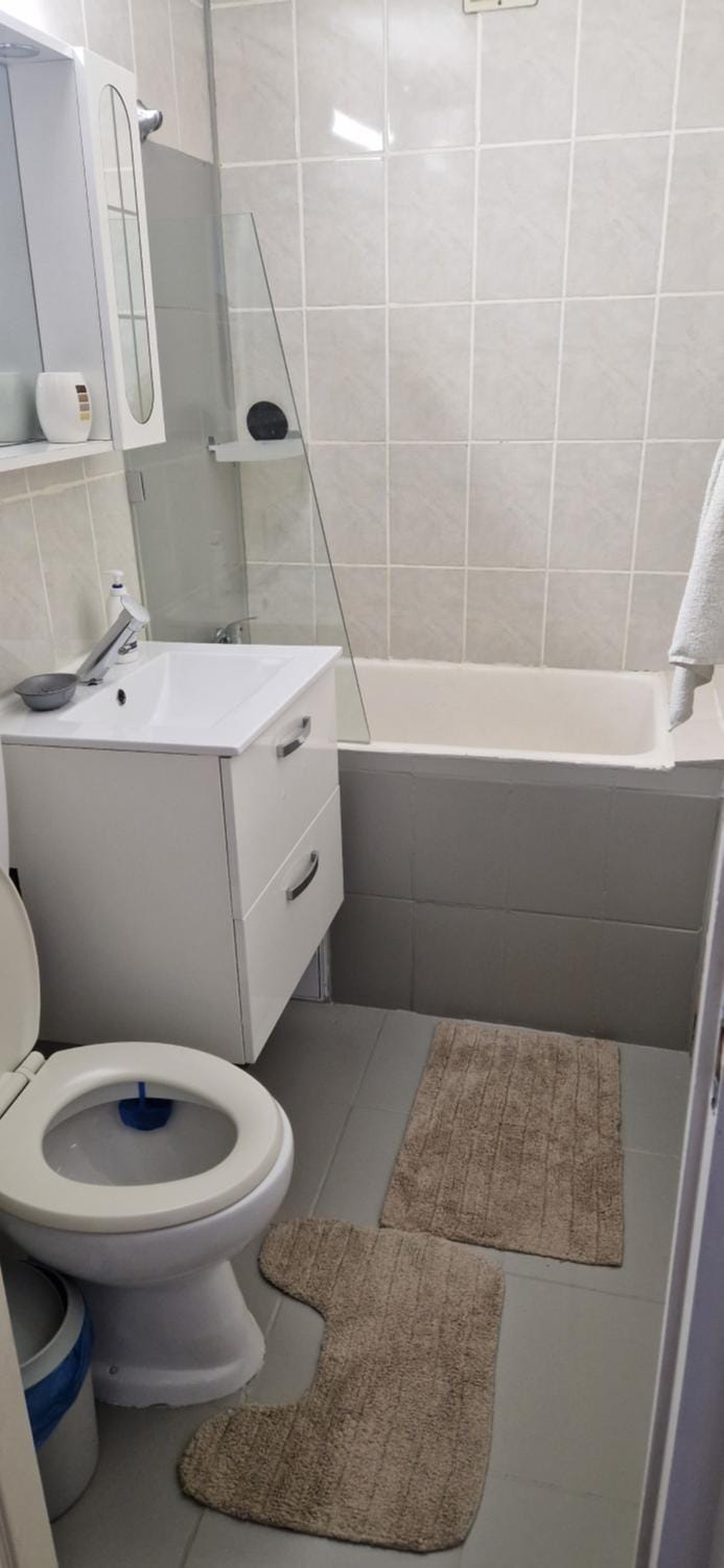 Shower, Toilet, Bathroom