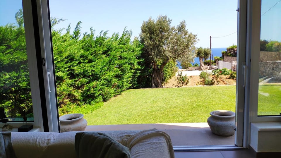 Villa with Aegean views Apartment in Euboea