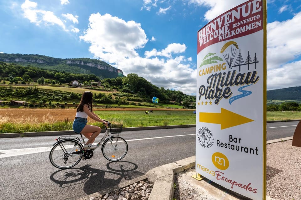 Camping maeva Escapades Millau Plage Campground/ 
RV Resort in Occitanie