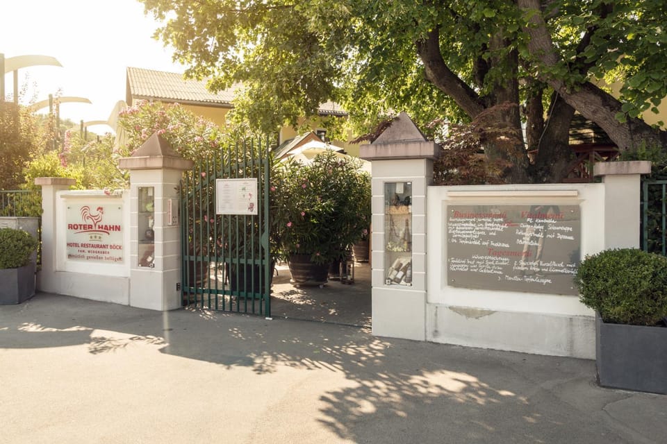 Facade/entrance, Day, Other