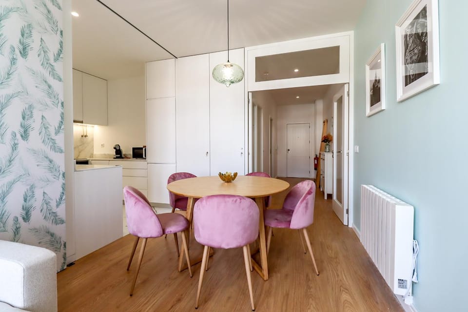Kitchen or kitchenette, Living room, Dining area