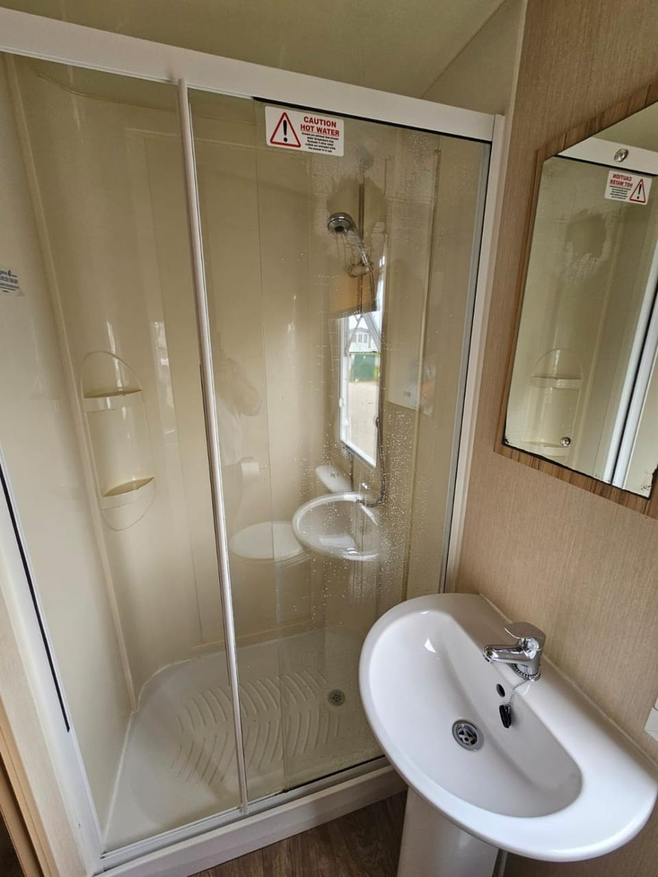 Exquisite holidays letting for 3 nights starting from £90 Campground/ 
RV Resort in Tendring District