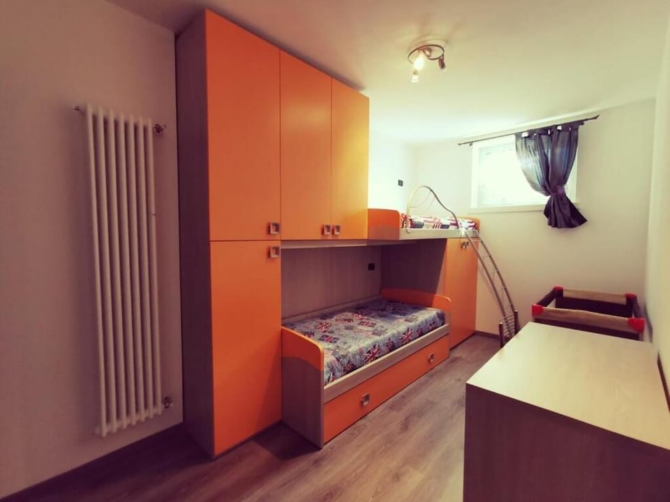 Bed, Bedroom, bunk bed, wardrobe