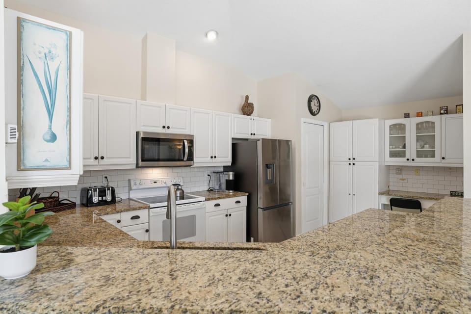 SUPERB LAKESIDE VILLA WITH PRIVATE POOL NAPLES Villa in Collier County