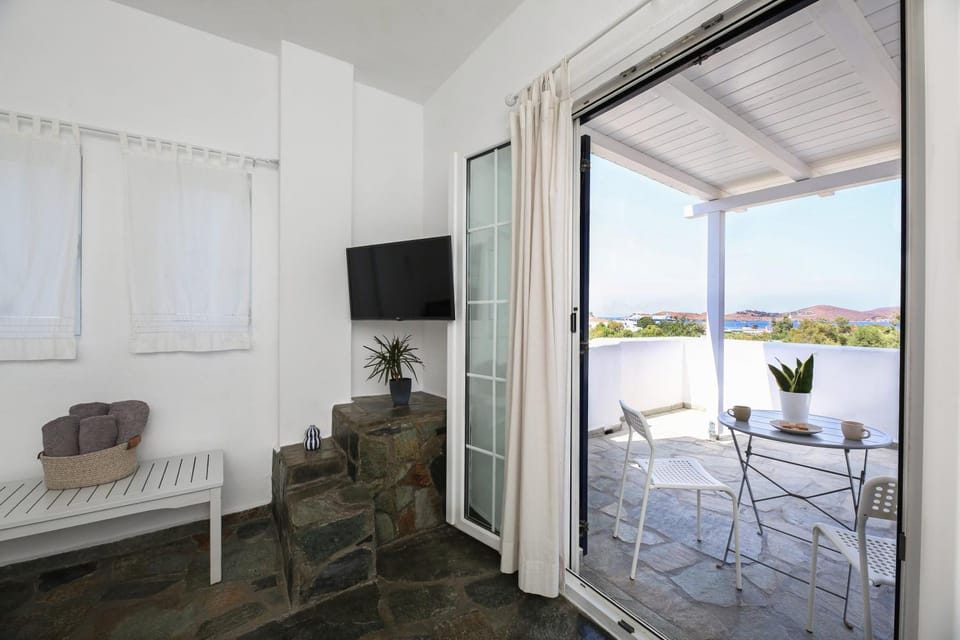 View (from property/room), Balcony/Terrace, Sea view