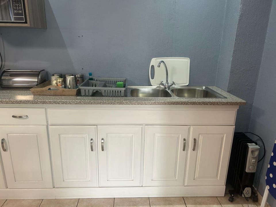 Rest Assured Apartment in Roodepoort