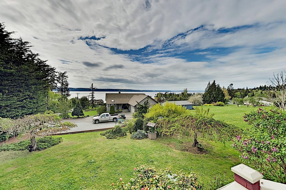 Driftwood Hideaway House in Camano Island