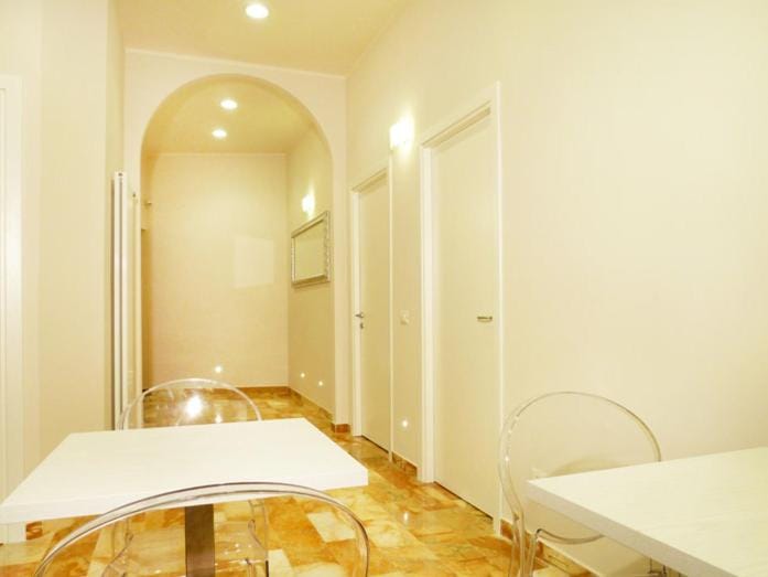 Restaurant/places to eat, Dining area, Breakfast