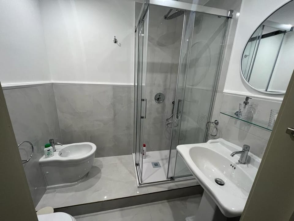Bathroom, Bathroom