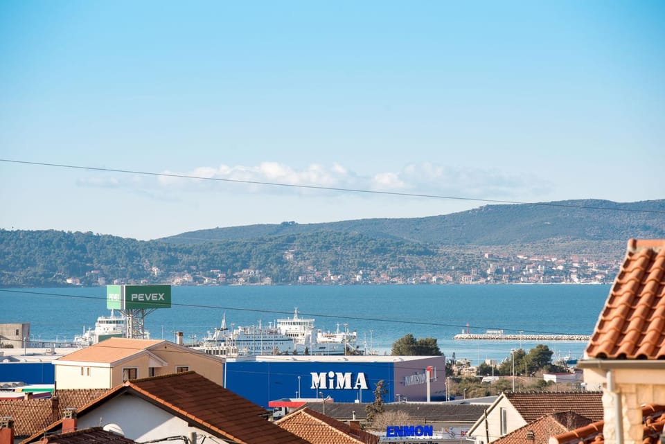 Day, Natural landscape, City view, Sea view