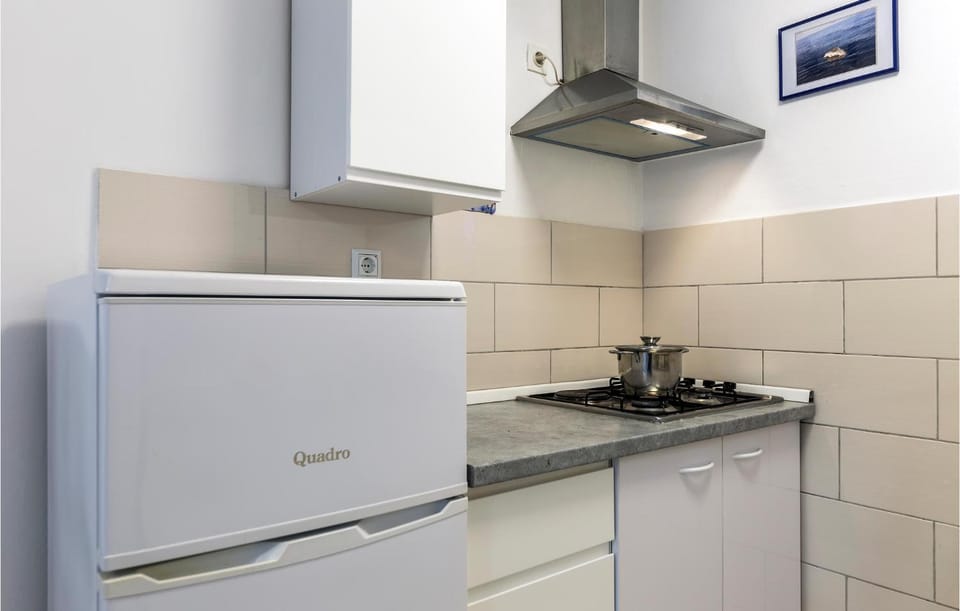 Bathroom, Kitchen or kitchenette