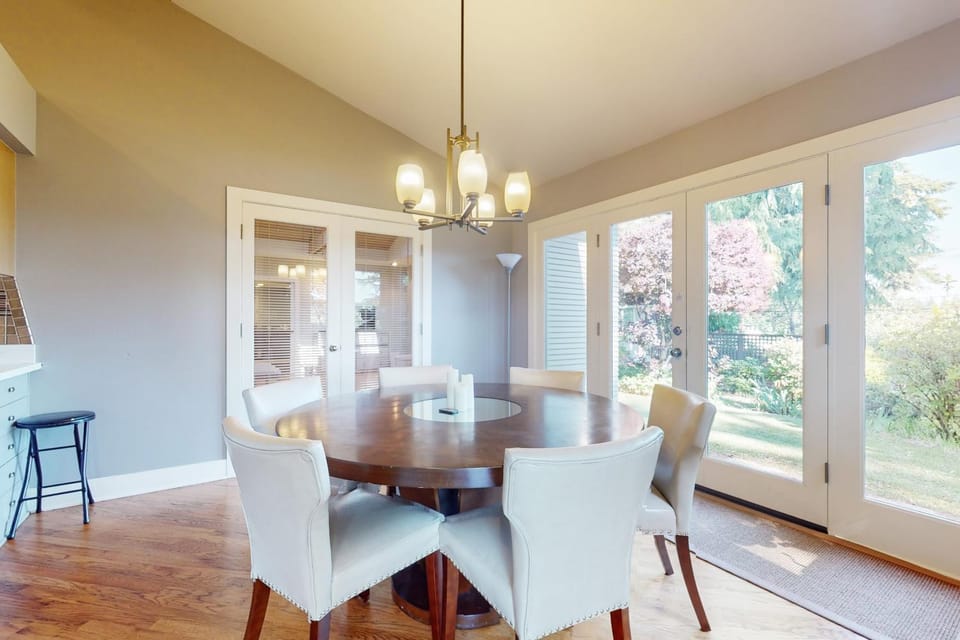 Stones Way House in Lake Forest Park