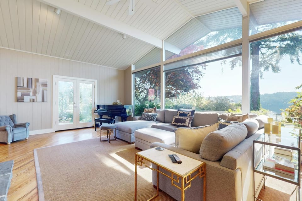 Stones Way House in Lake Forest Park