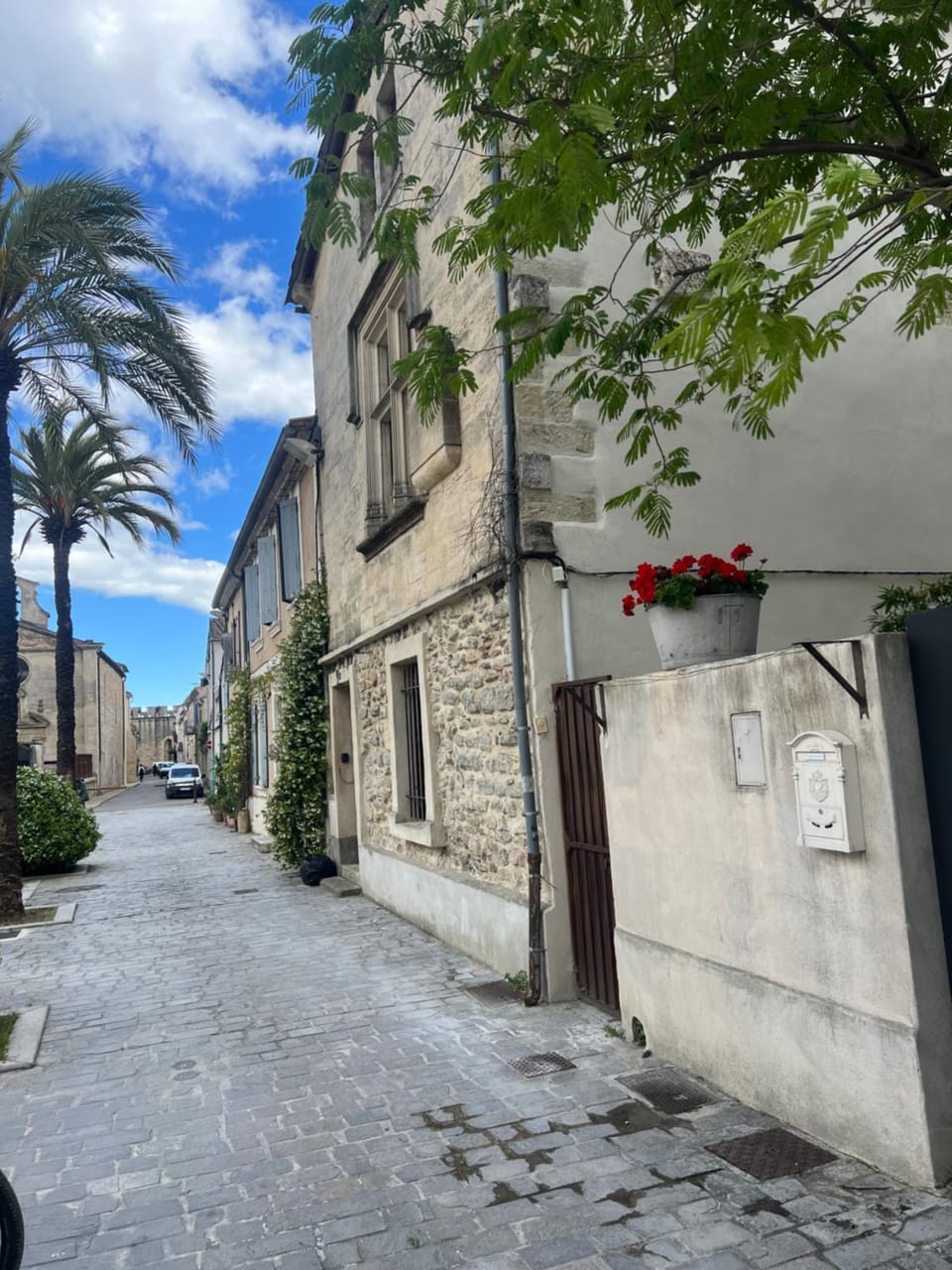 La maison sur la place dans Aigues Mortes House in Le Grau-du-Roi