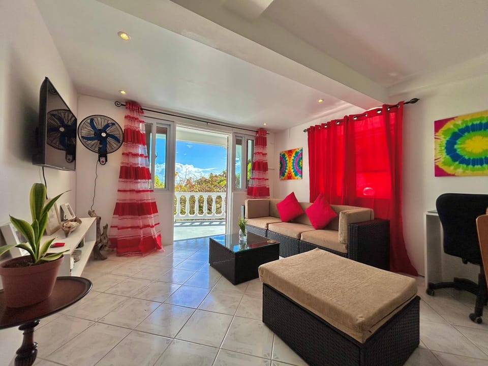 Living room, Photo of the whole room, Seating area