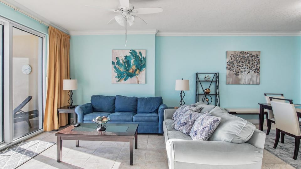 Ocean Villa 305 by Sand Seeker Vacations House in Long Beach