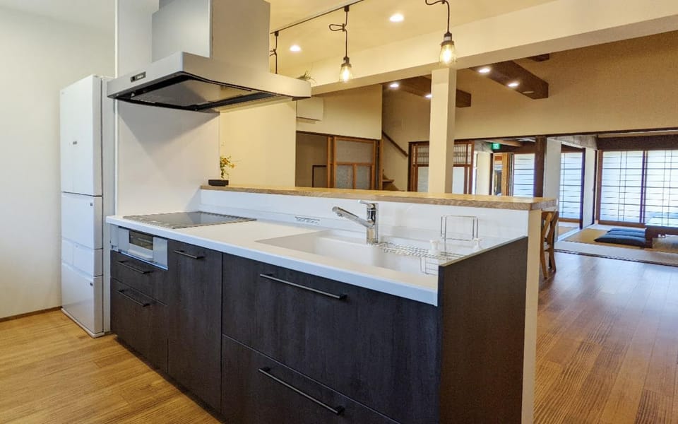 Kitchen or kitchenette