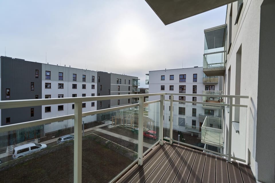 Neighbourhood, Balcony/Terrace