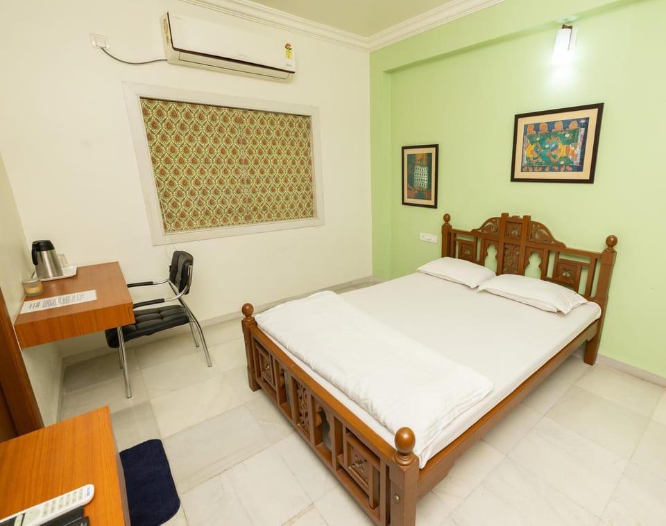 Ishan Apartments 3BHK Apartment in Vadodara