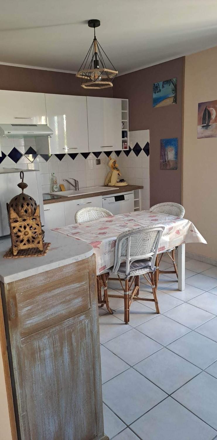 En plein cœur de l’Île d'Oléron, suite parentale. Apartment in Nouvelle-Aquitaine