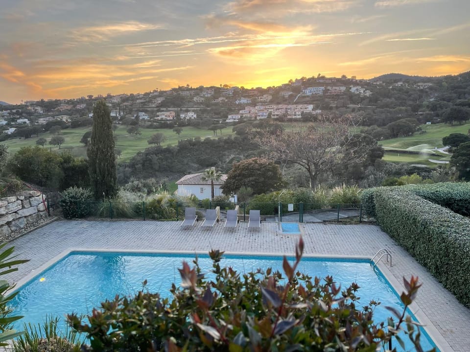 Day, Natural landscape, Golfcourse, Golfcourse, Garden view, Garden view, Mountain view, Pool view, Sea view, Sea view, Swimming pool, Sunrise, Sunset, sunbed