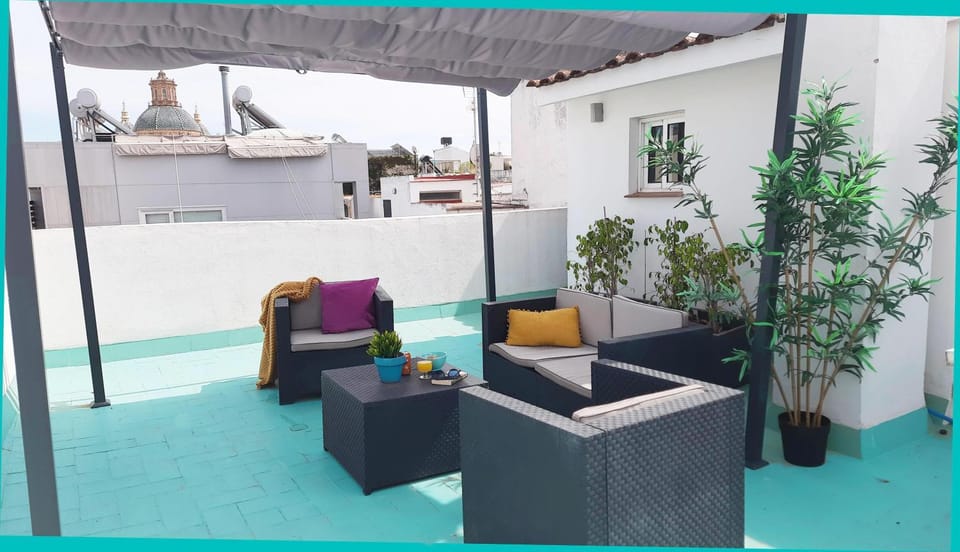 Property building, Balcony/Terrace