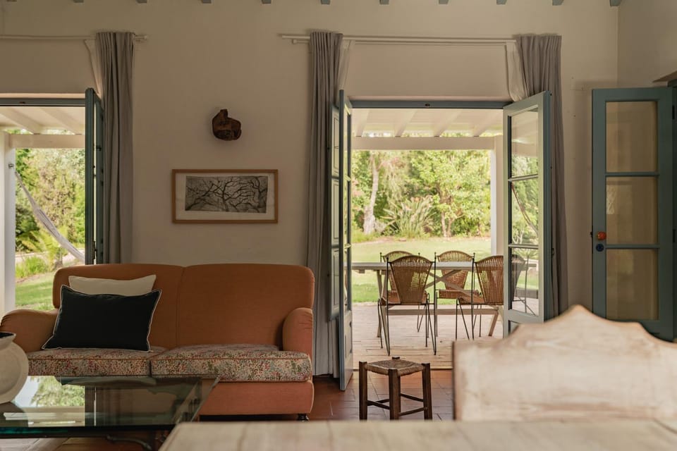 Patio, Garden, View (from property/room), Balcony/Terrace, Living room, Photo of the whole room, Seating area, Dining area