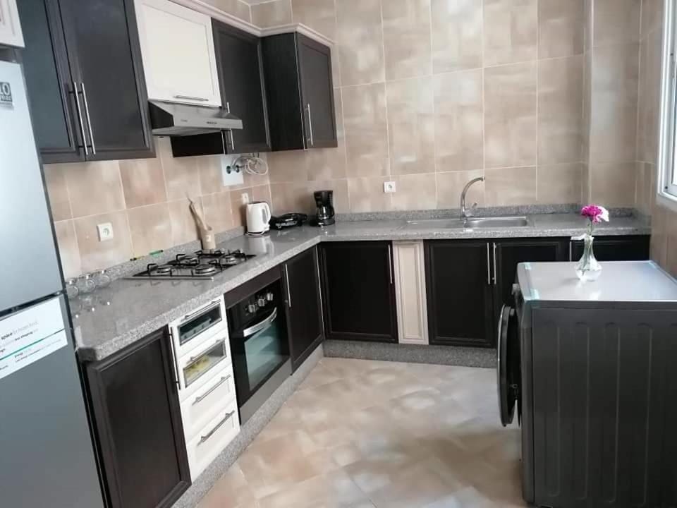 Kitchen or kitchenette, pet friendly, stove