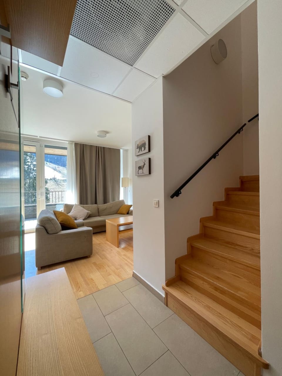 Living room, Seating area