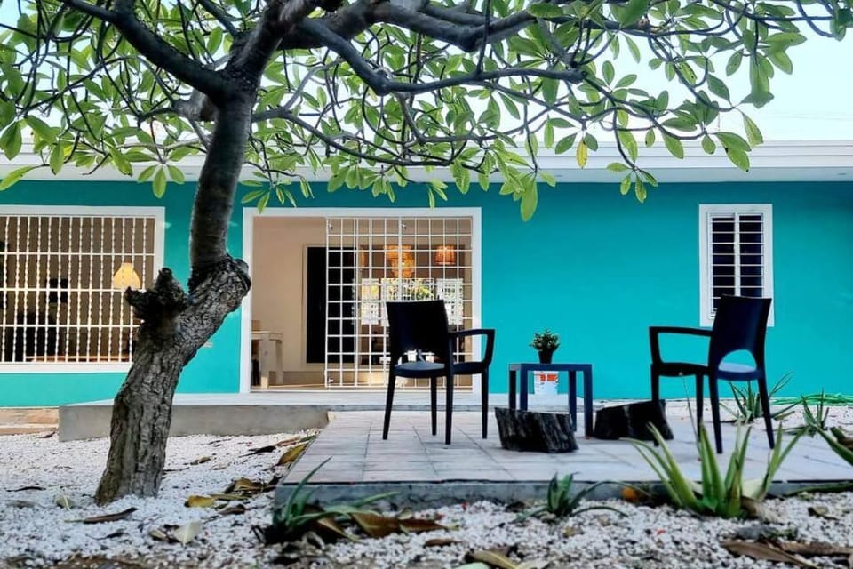 3-Bedroom villa - Very close to Mambo Beach or Willemstad - 3 min drive House in Willemstad