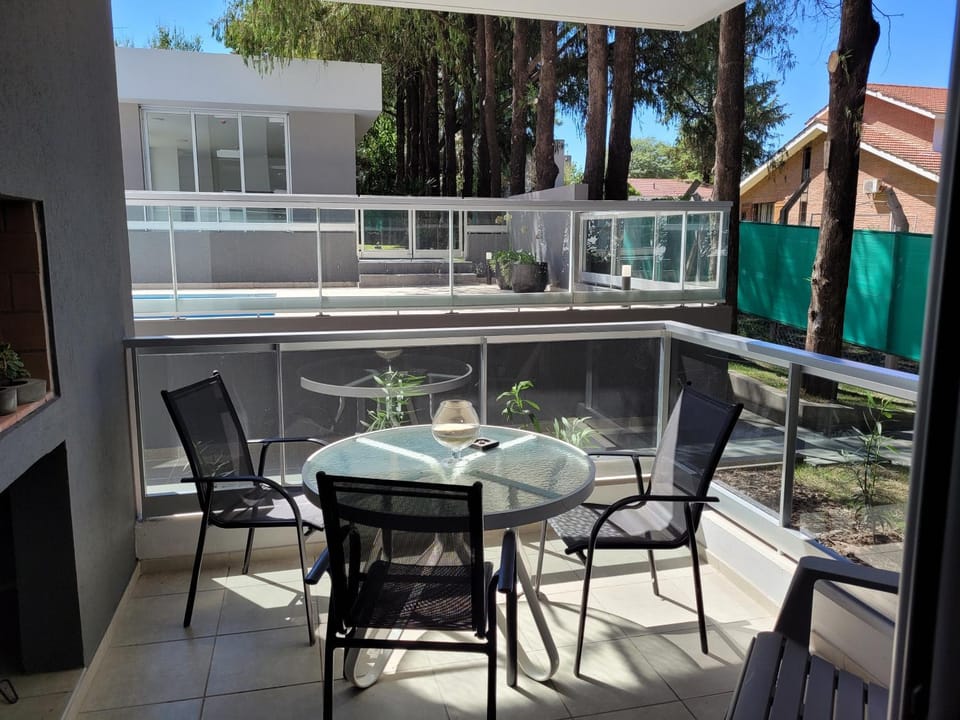Departamento impecable ,complejo cerrado, asador y pileta Apartment in Cordoba Province
