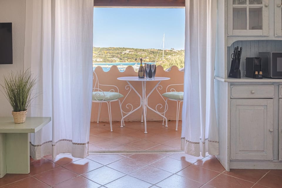 [PORTO-CERVO]Casa con piscina e vista yachts Apartment in Sardinia