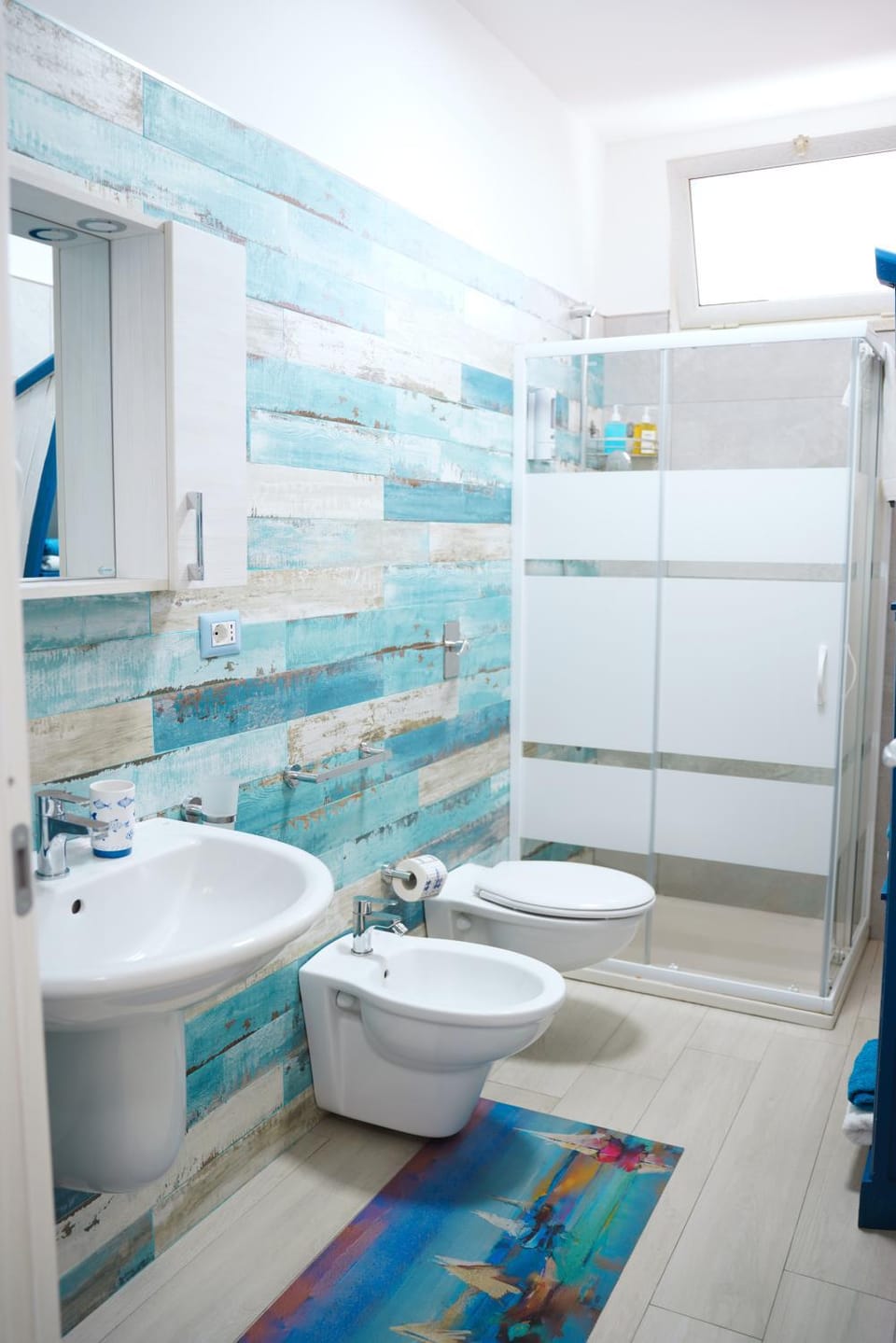 Shower, Toilet, Bathroom, bidet, hair dryier, towels