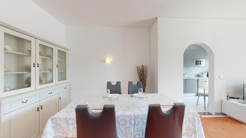 Dining area, Dinner