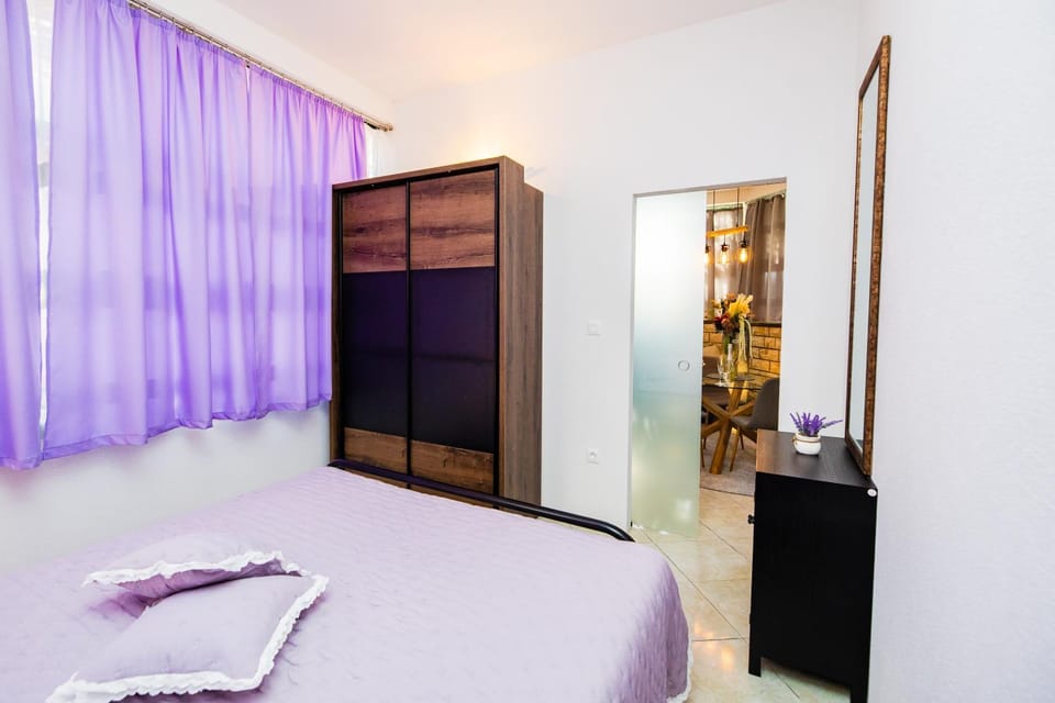 Glicinia Apartment in Šibenik