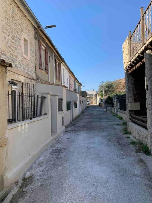 Arles : maison de ville a deux pas de tour Luma Villa in Arles