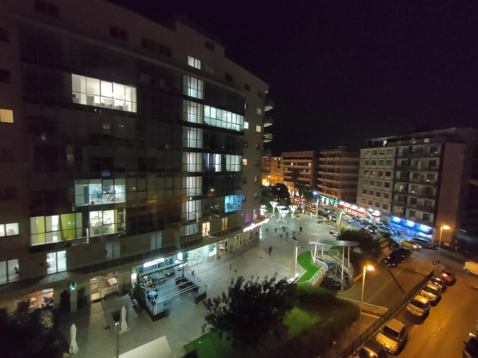 Night, Neighbourhood, Location