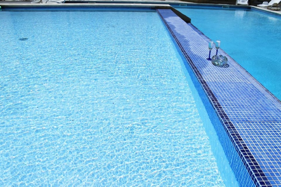 Day, Pool view, Swimming pool, sunbed