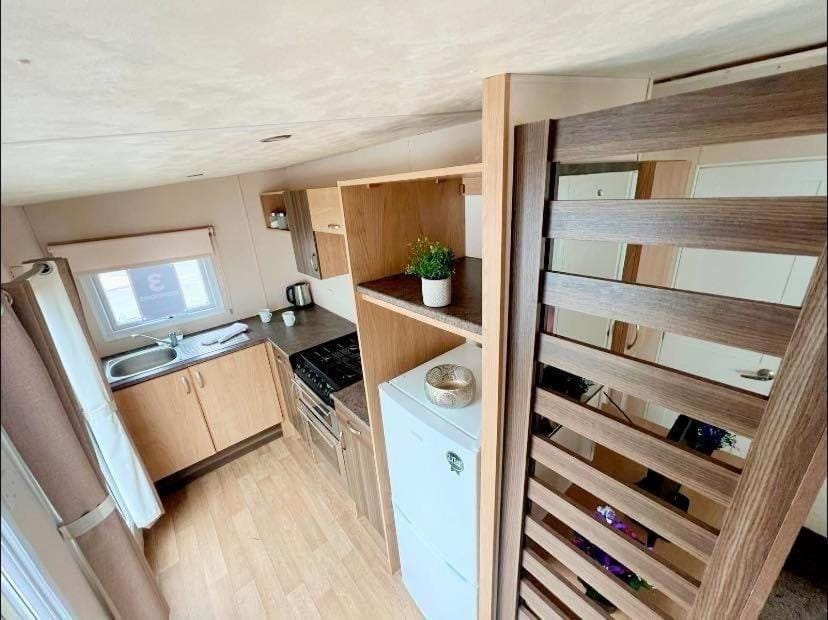 Coffee/tea facilities, Kitchen or kitchenette, minibar, pet friendly, stove, toaster