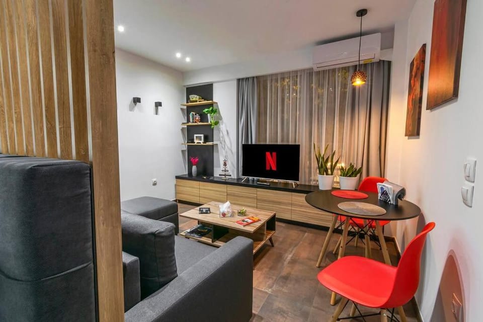 Tsimiski Contemporary Studio 1 Apartment in Thessaloniki