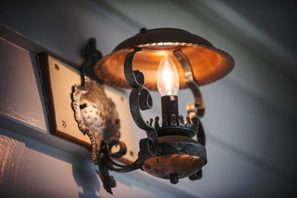 Night, Decorative detail