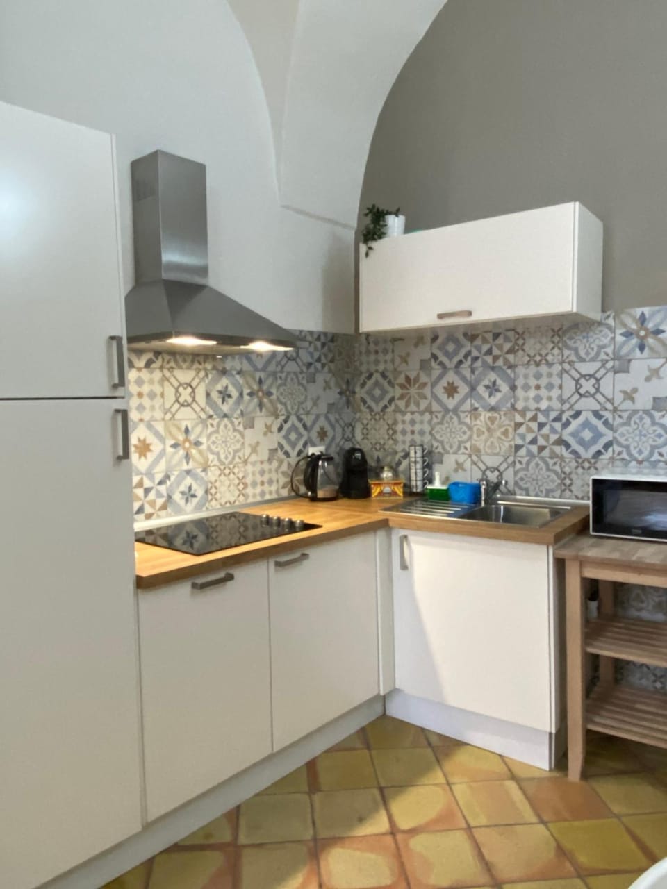 Kitchen or kitchenette, stove