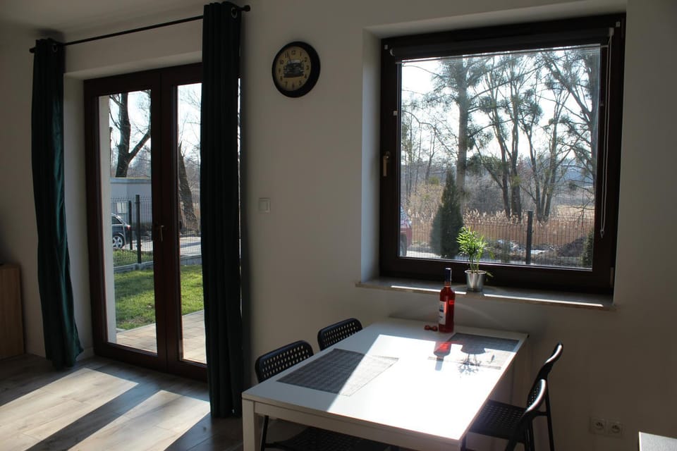 Dining area, Garden view