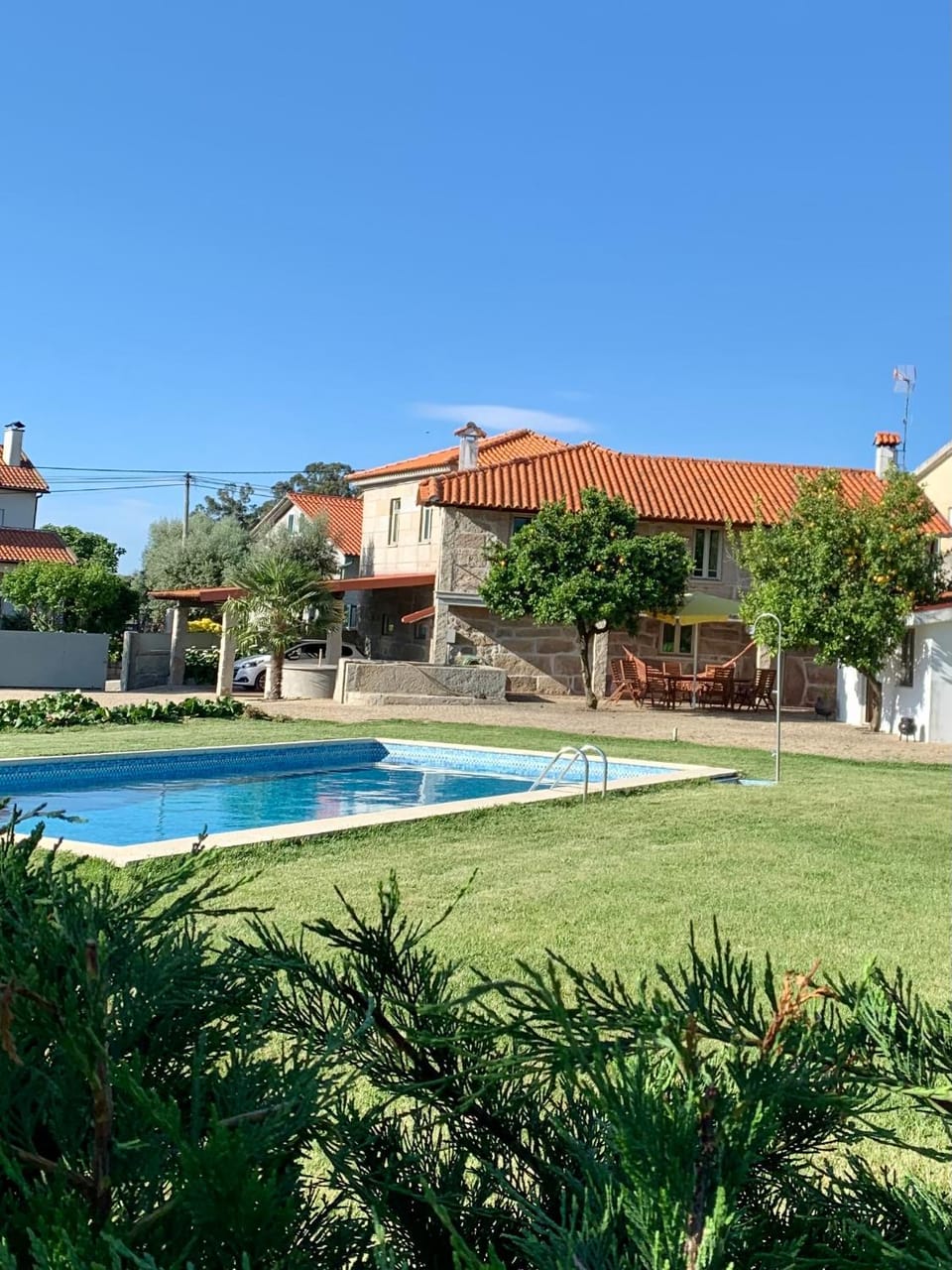 Property building, Garden, Swimming pool